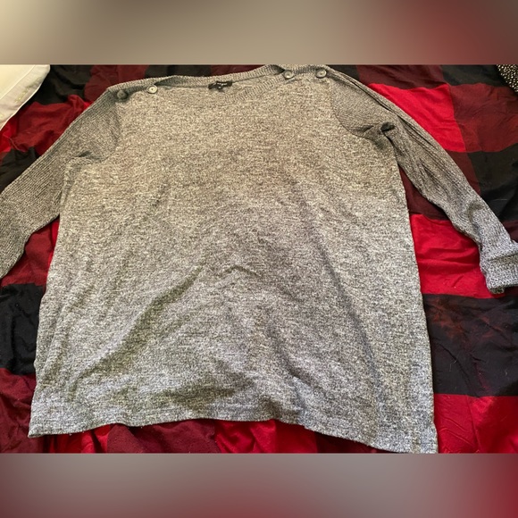 Long sleeve - Picture 1 of 1